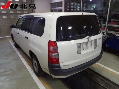 TOYOTA SUCCEED VAN