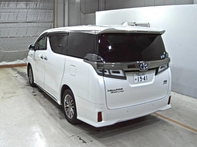 TOYOTA VELLFIRE HYBRID