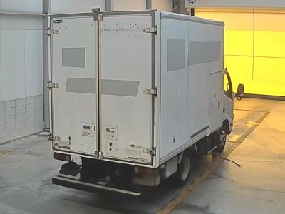 TOYOTA DYNA