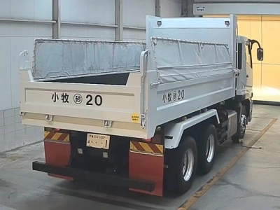 MITSUBISHI FUSO