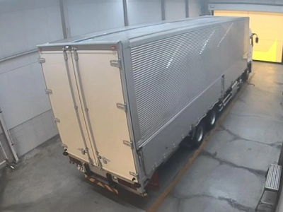 MITSUBISHI FUSO