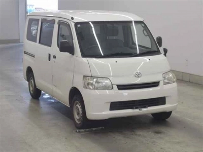 TOYOTA TOWN ACE VAN