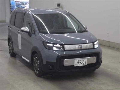 HONDA FREED HYBRID
