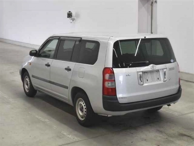 TOYOTA SUCCEED VAN