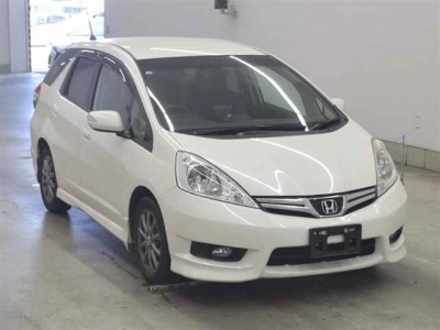HONDA FIT SHUTTLE