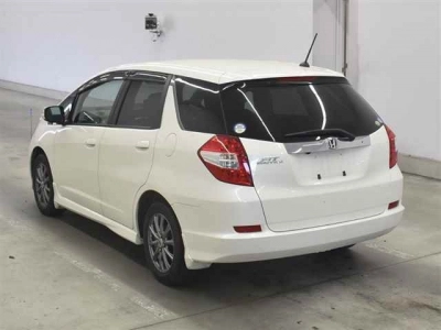 HONDA FIT SHUTTLE