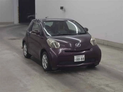 TOYOTA IQ