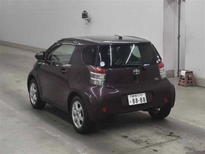 TOYOTA IQ