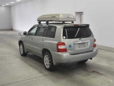 TOYOTA KLUGER