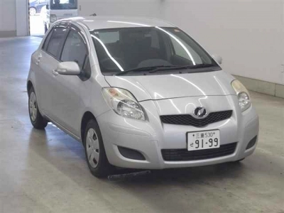 TOYOTA VITZ