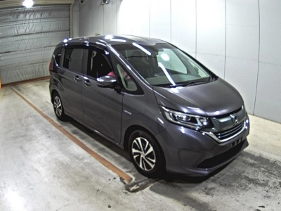 HONDA FREED + HYBRID