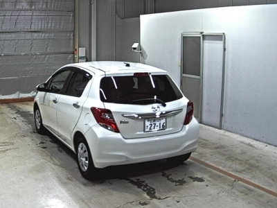 TOYOTA VITZ