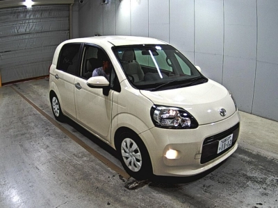 TOYOTA PORTE