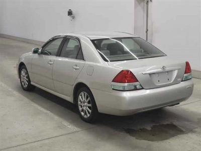 TOYOTA MARK II