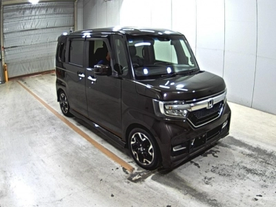 HONDA N BOX CUSTOM