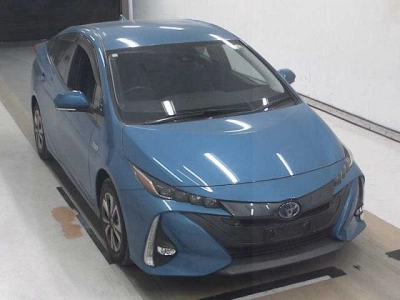 TOYOTA PRIUS PHV