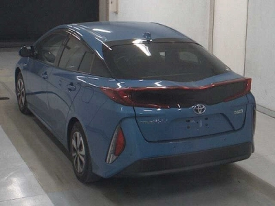 TOYOTA PRIUS PHV