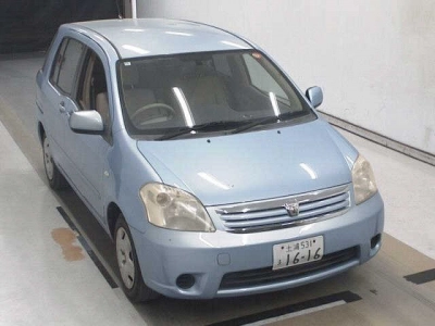 TOYOTA RAUM