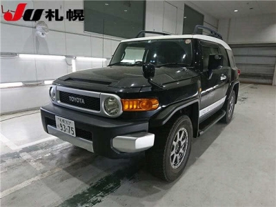 TOYOTA FJ CRUISER
