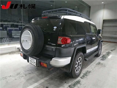 TOYOTA FJ CRUISER