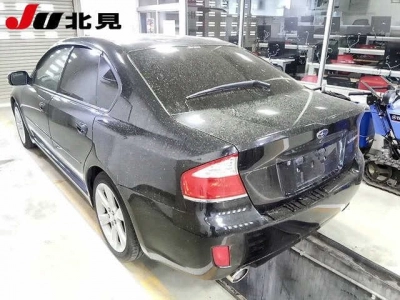 SUBARU LEGACY B4