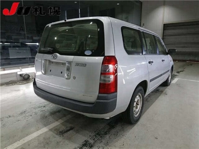 TOYOTA SUCCEED VAN