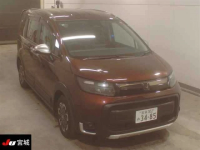 HONDA FREED HYBRID
