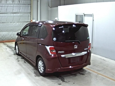HONDA FREED HYBRID