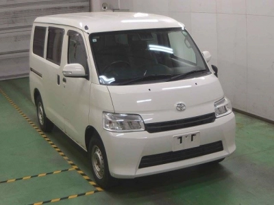 TOYOTA TOWN ACE VAN