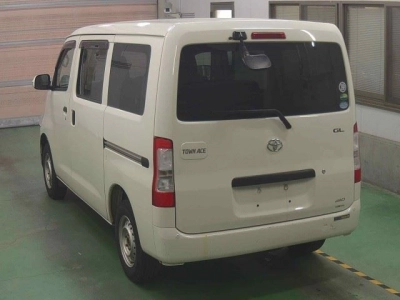 TOYOTA TOWN ACE VAN