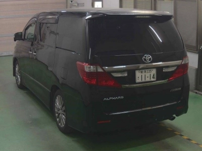 TOYOTA ALPHARD