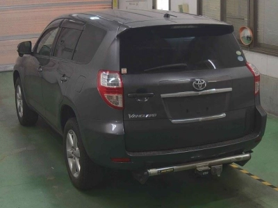 TOYOTA VANGUARD