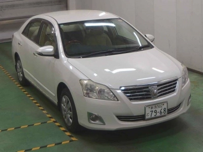 TOYOTA PREMIO