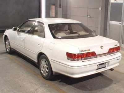 TOYOTA MARK II
