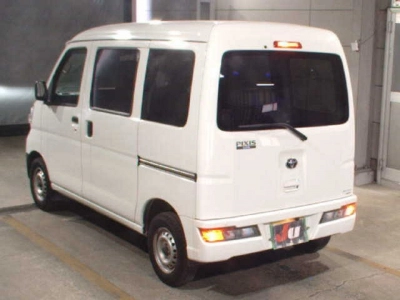 TOYOTA PIXIS VAN