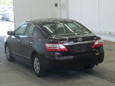 TOYOTA PREMIO