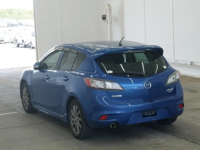 MAZDA AXELA SPORT