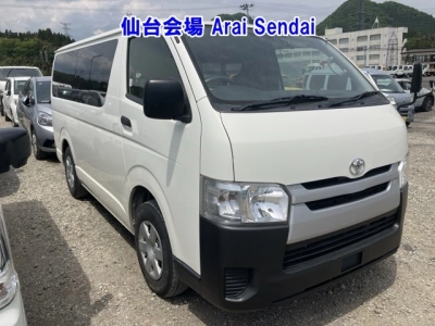 TOYOTA REGIUS ACE