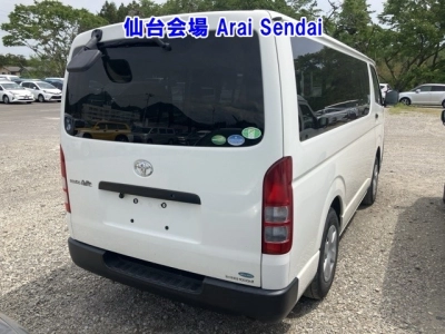 TOYOTA REGIUS ACE