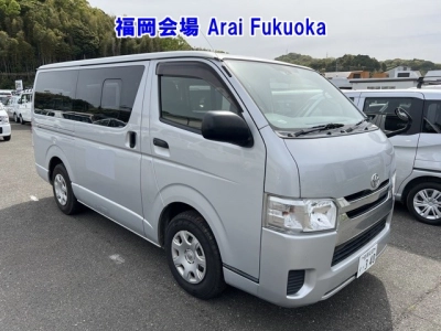 TOYOTA REGIUS ACE