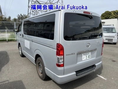 TOYOTA REGIUS ACE