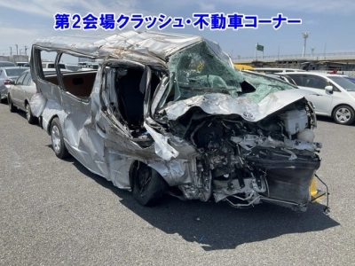 TOYOTA REGIUS ACE