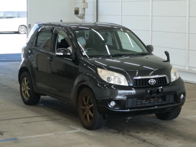 TOYOTA RUSH