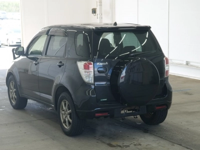 TOYOTA RUSH