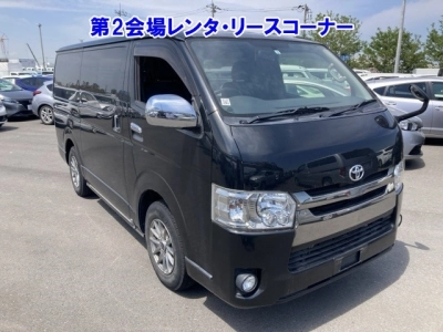 TOYOTA HIACE