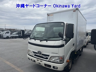 TOYOTA DYNA
