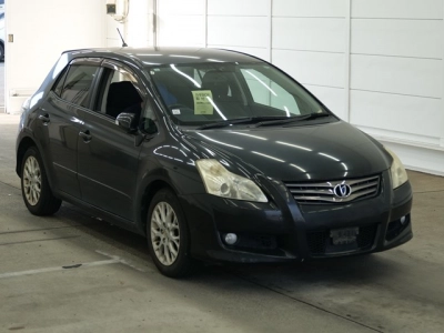 TOYOTA BLADE