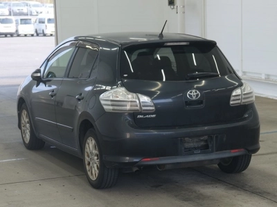 TOYOTA BLADE