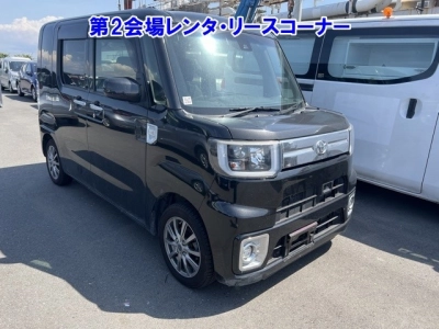 TOYOTA PIXIS MEGA