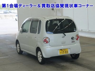 DAIHATSU MOVE LATTE